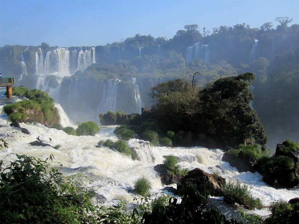 Beautiful Places to Visit in Brazil - MUST SEE 2022