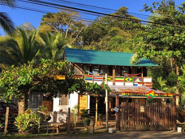 the best hostels in costa rica