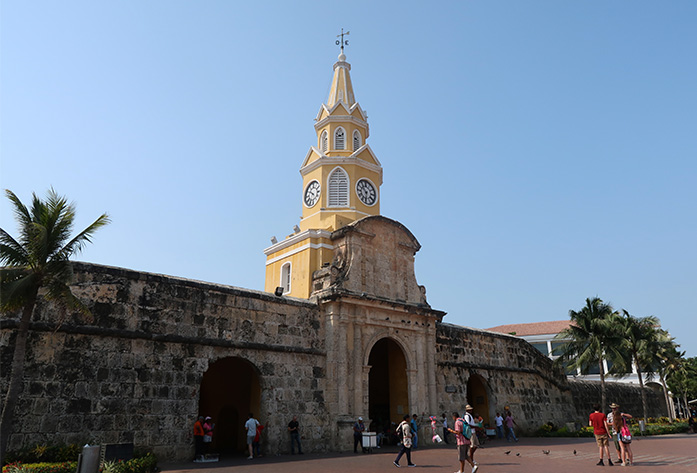 walled city of cartagena entrance