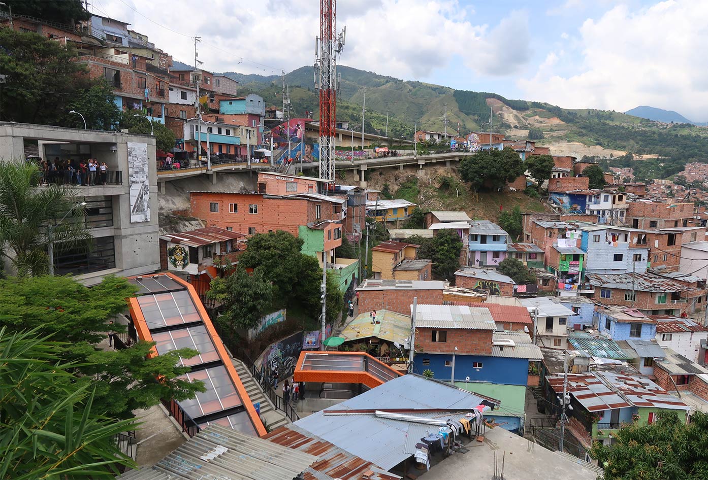 what to do in Medellin comuna 13