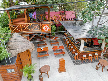 party hostels central america