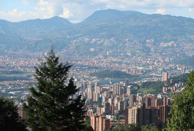 How Many days in Medellin, Colombia? Travel Guide (2023)