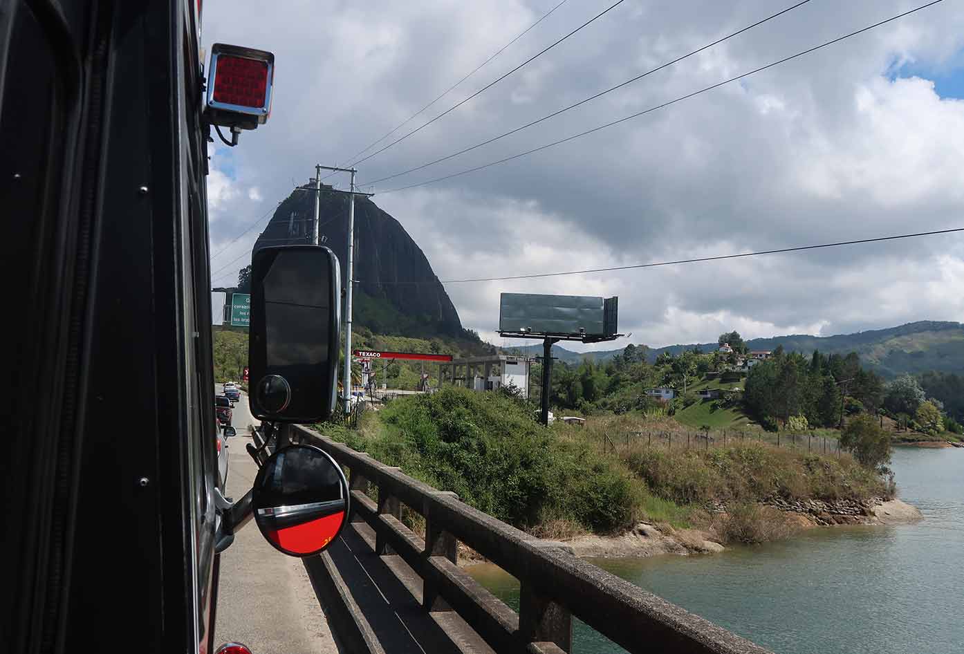 bus to guatape