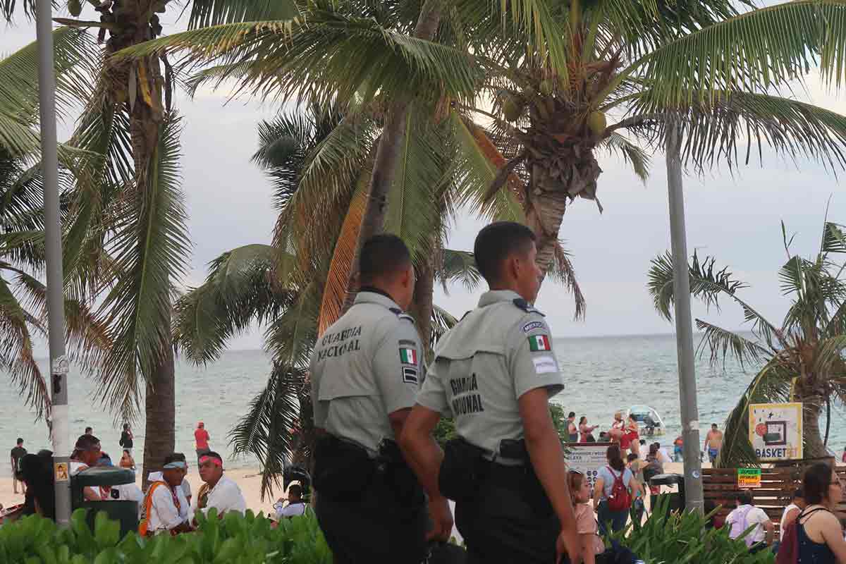 tourist police playa del carmen mexico