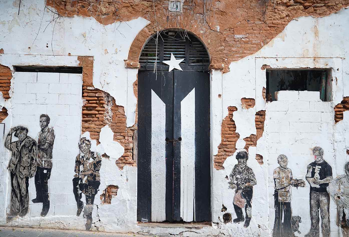 la puerta de la bandera