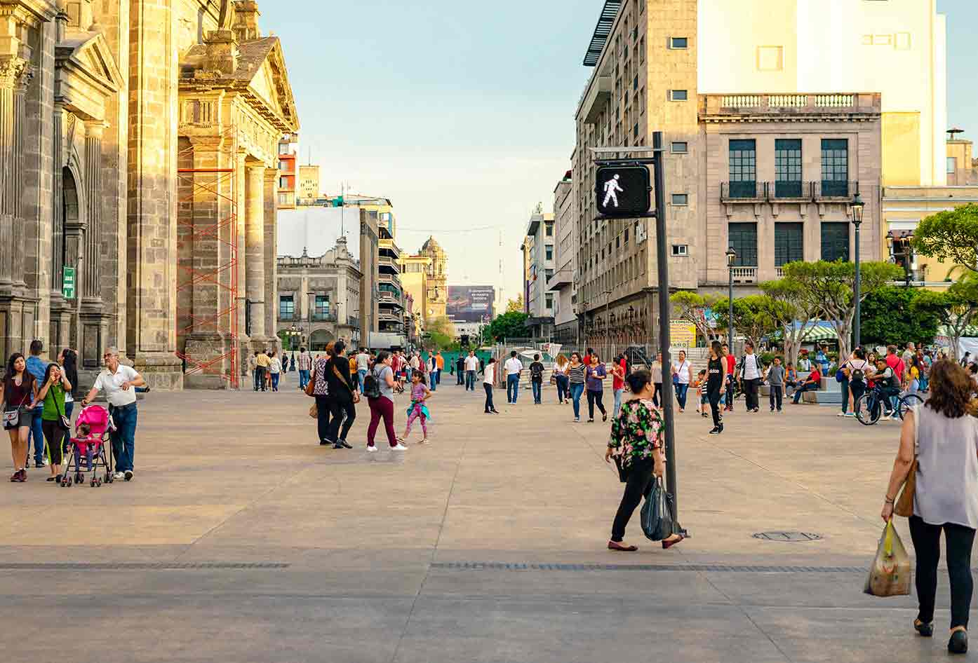 guadalajara vs mexico city