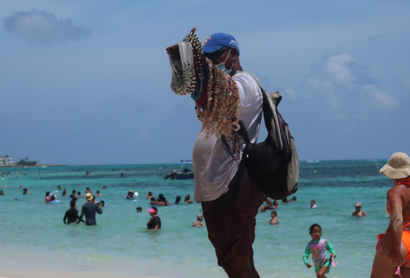 beach vendor san andres