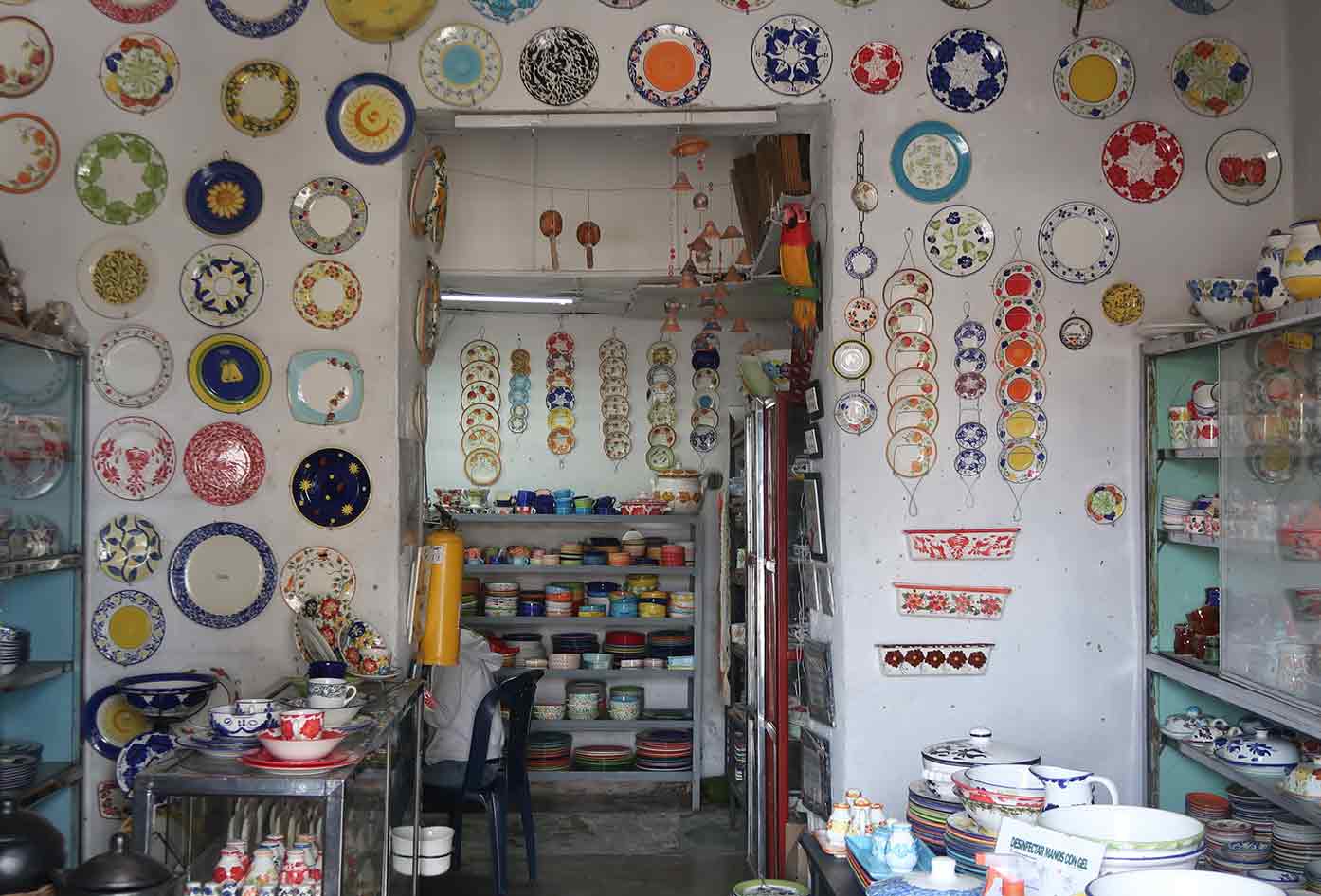 carmen de viboral ceramics