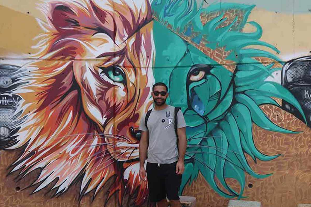 dan street art comuna 13 medellin