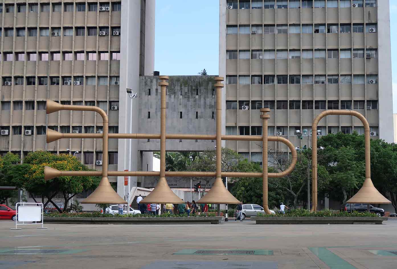 plazoleta jairo varela cali