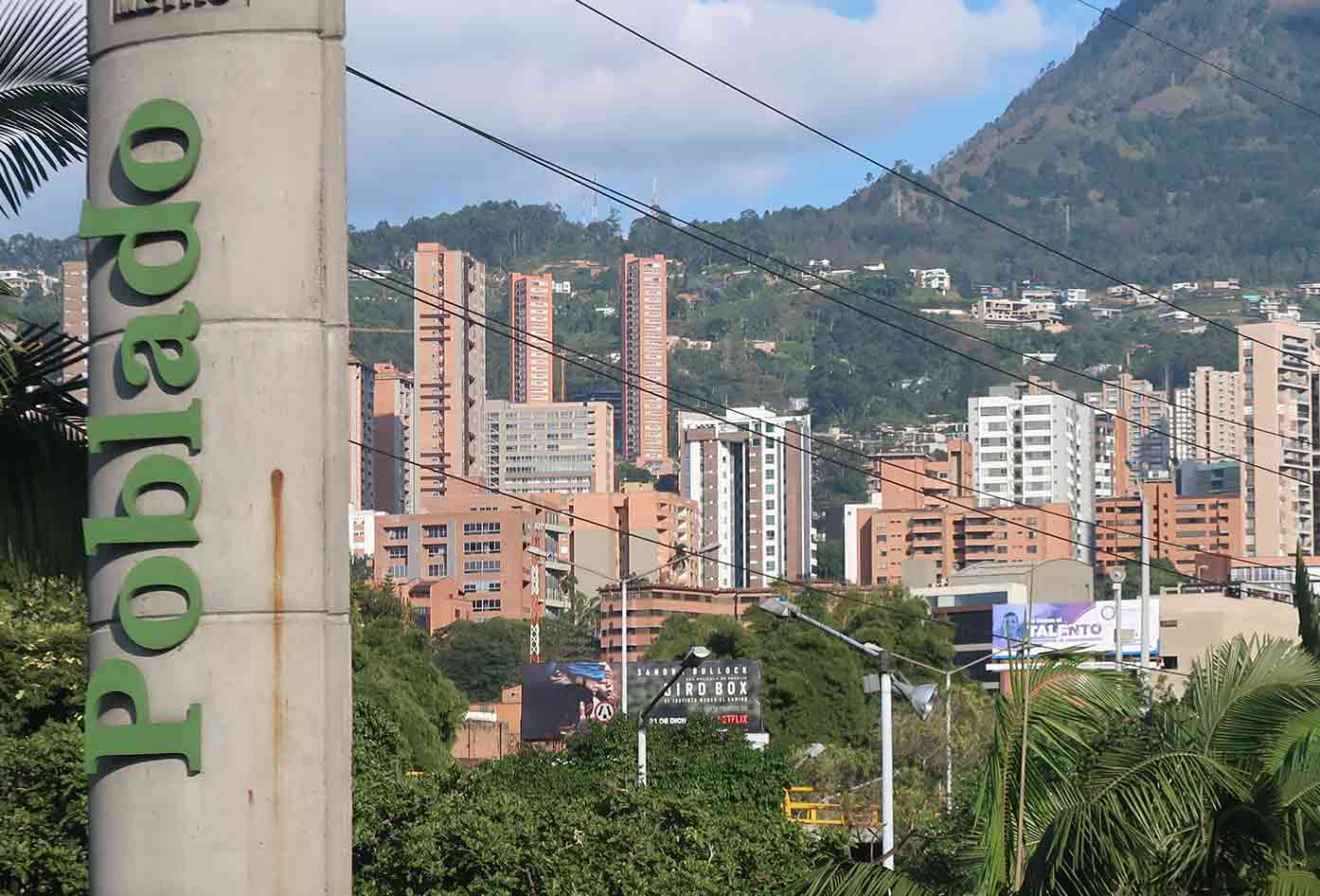 visiting el poblado