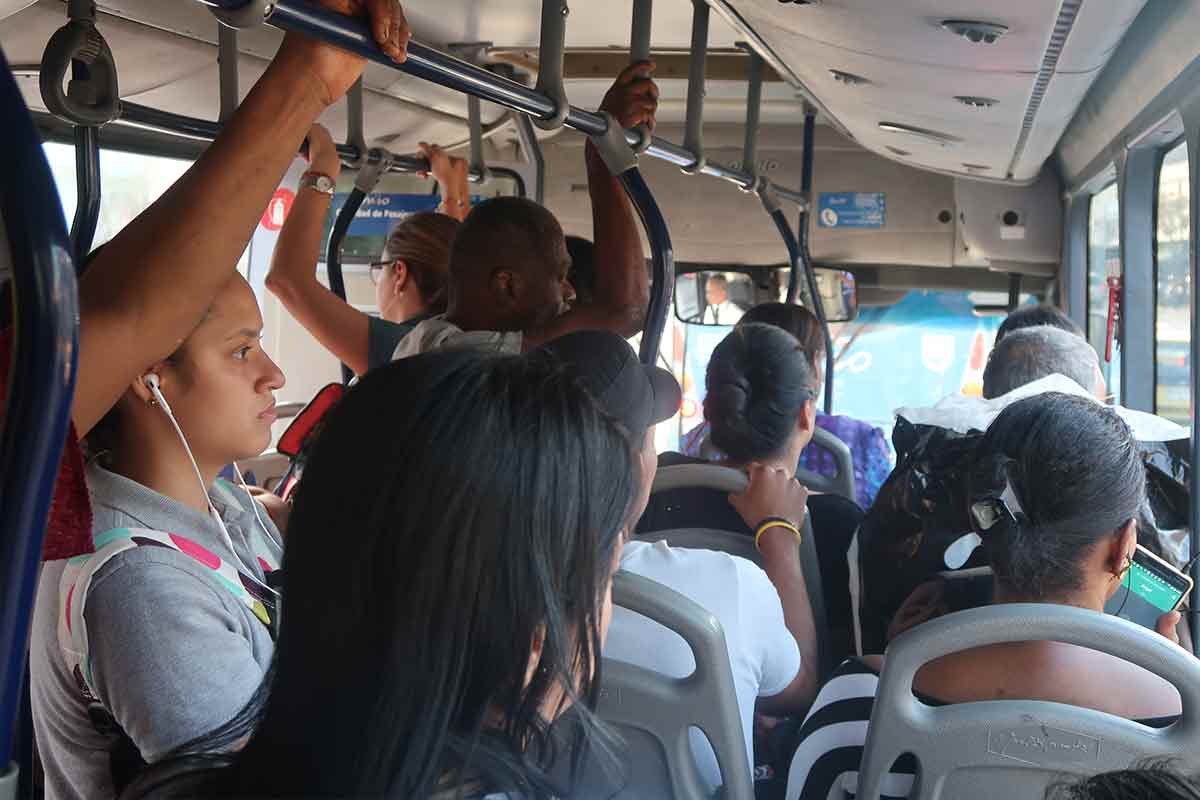 mio bus cali colombia