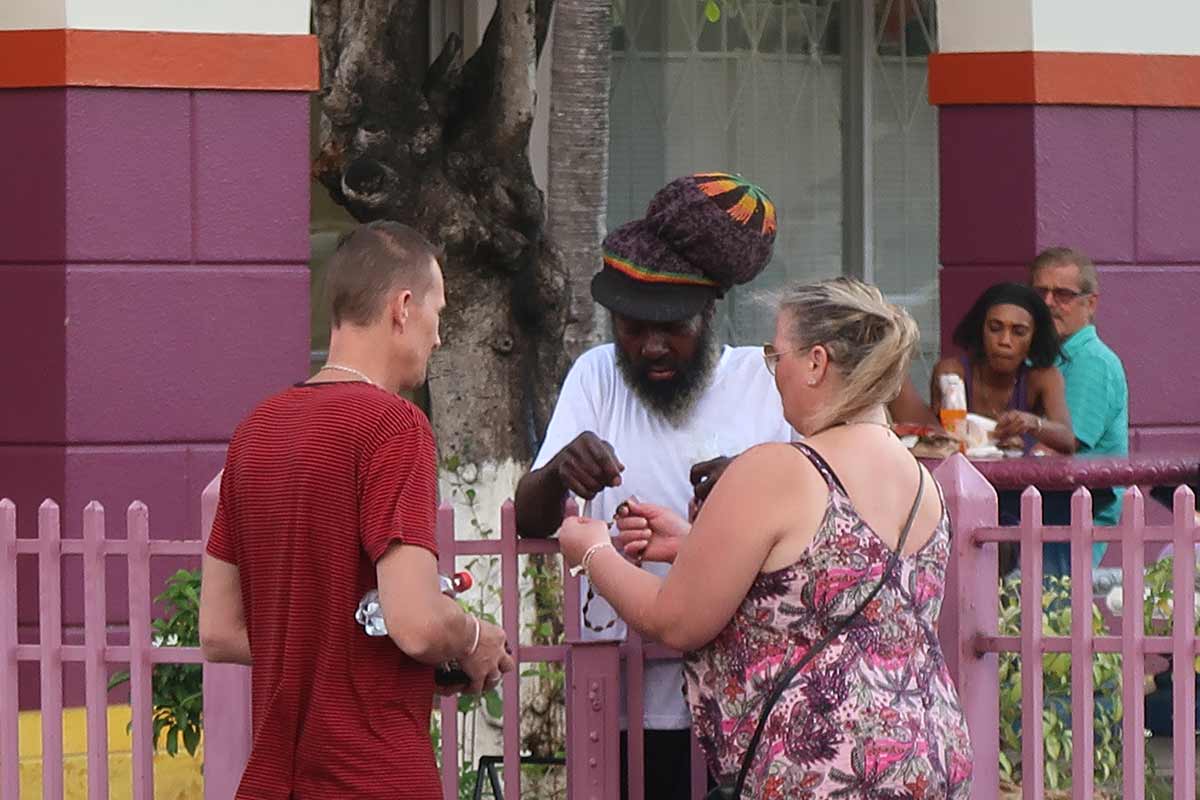 is jamaica safe for white tourists