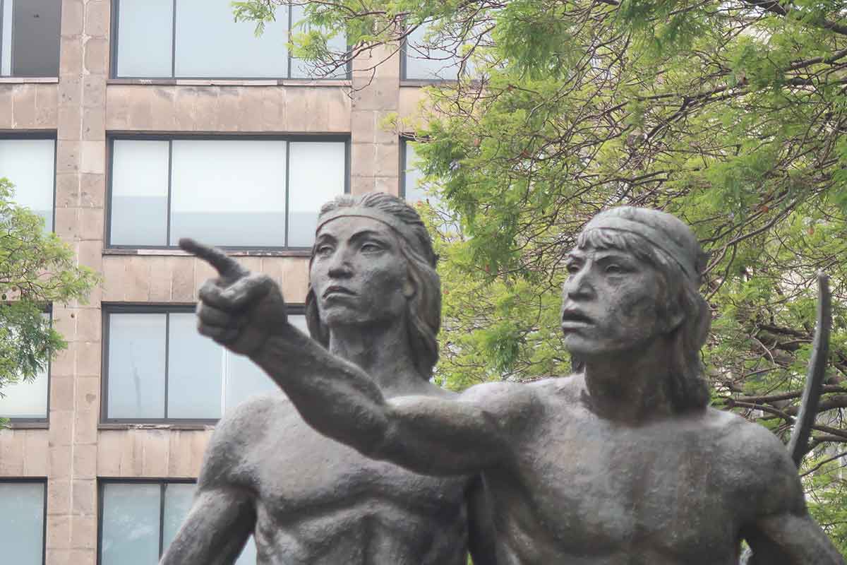mexico city statues