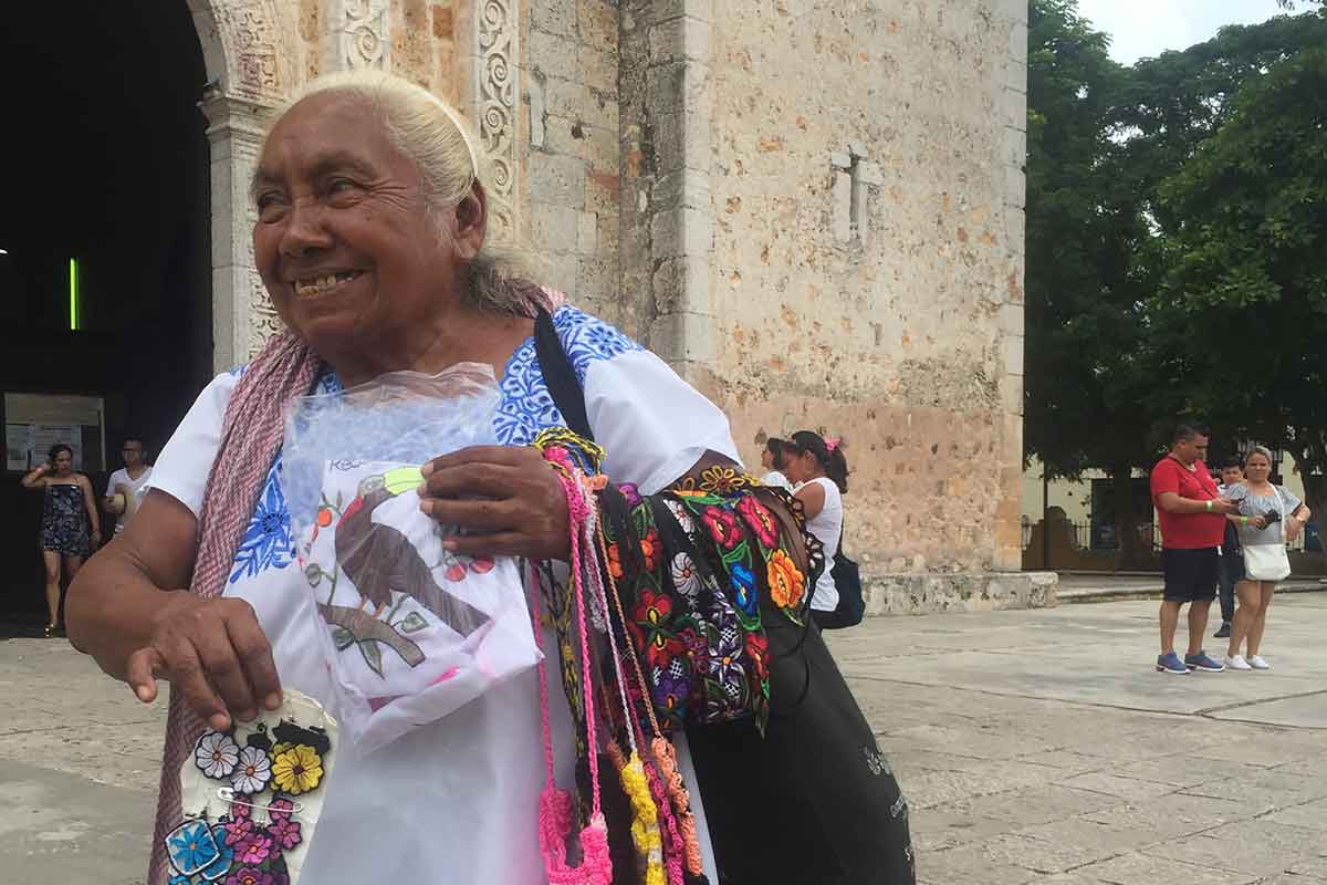 street vendor valladolid mexico