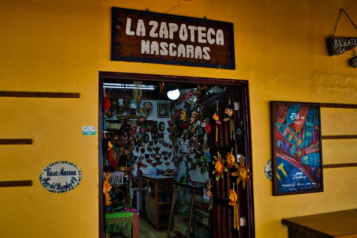 zihuatanejo souvenirs
