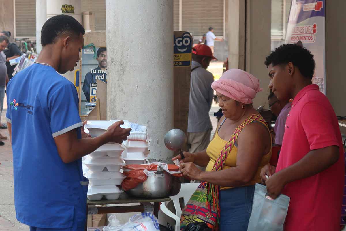 street food vendor cartagena