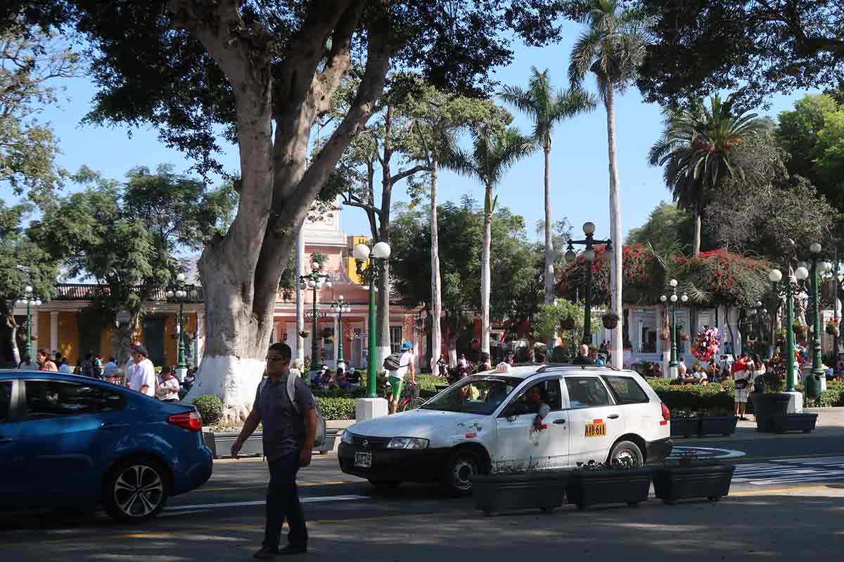 is peru safe to travel alone