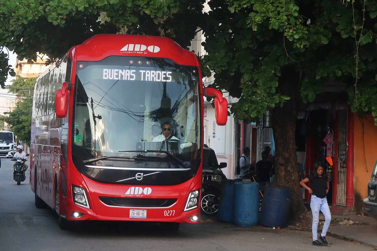 ado bus playa del carmen mexico