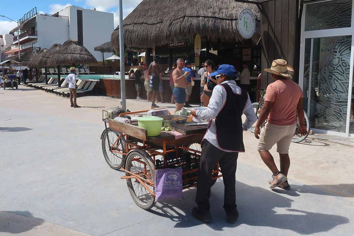 street food mahahual costa maya